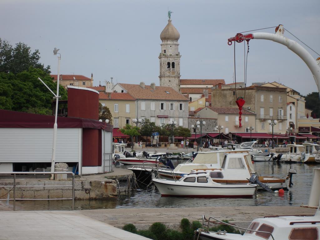 Apartment Ribica Krk Island Quarto foto