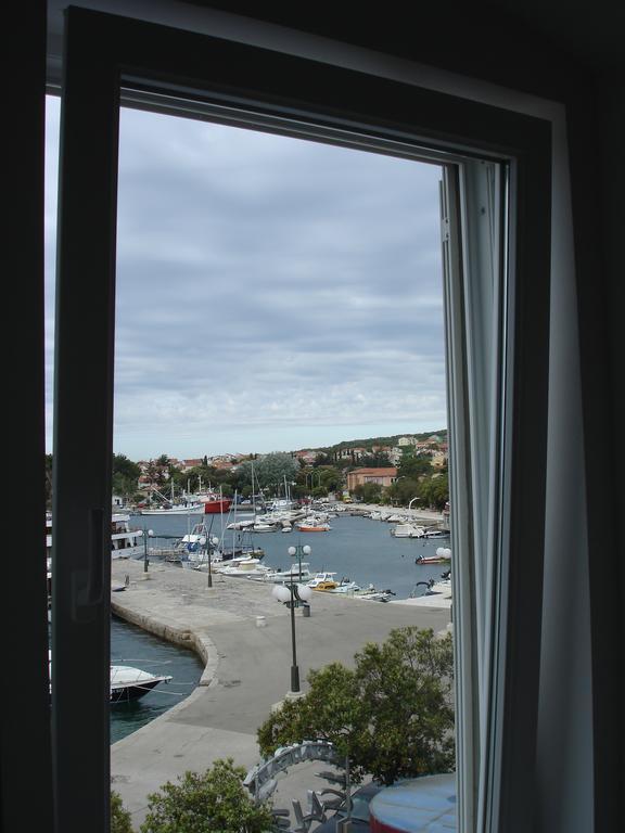 Apartment Ribica Krk Island Quarto foto